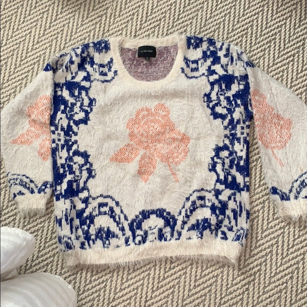 Anthropologie sweater- size medium